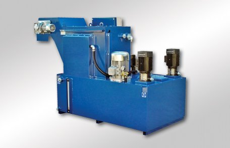 Pressurised filtration and recirculation system for lubricant-coolant fluid with selfcleaning filter